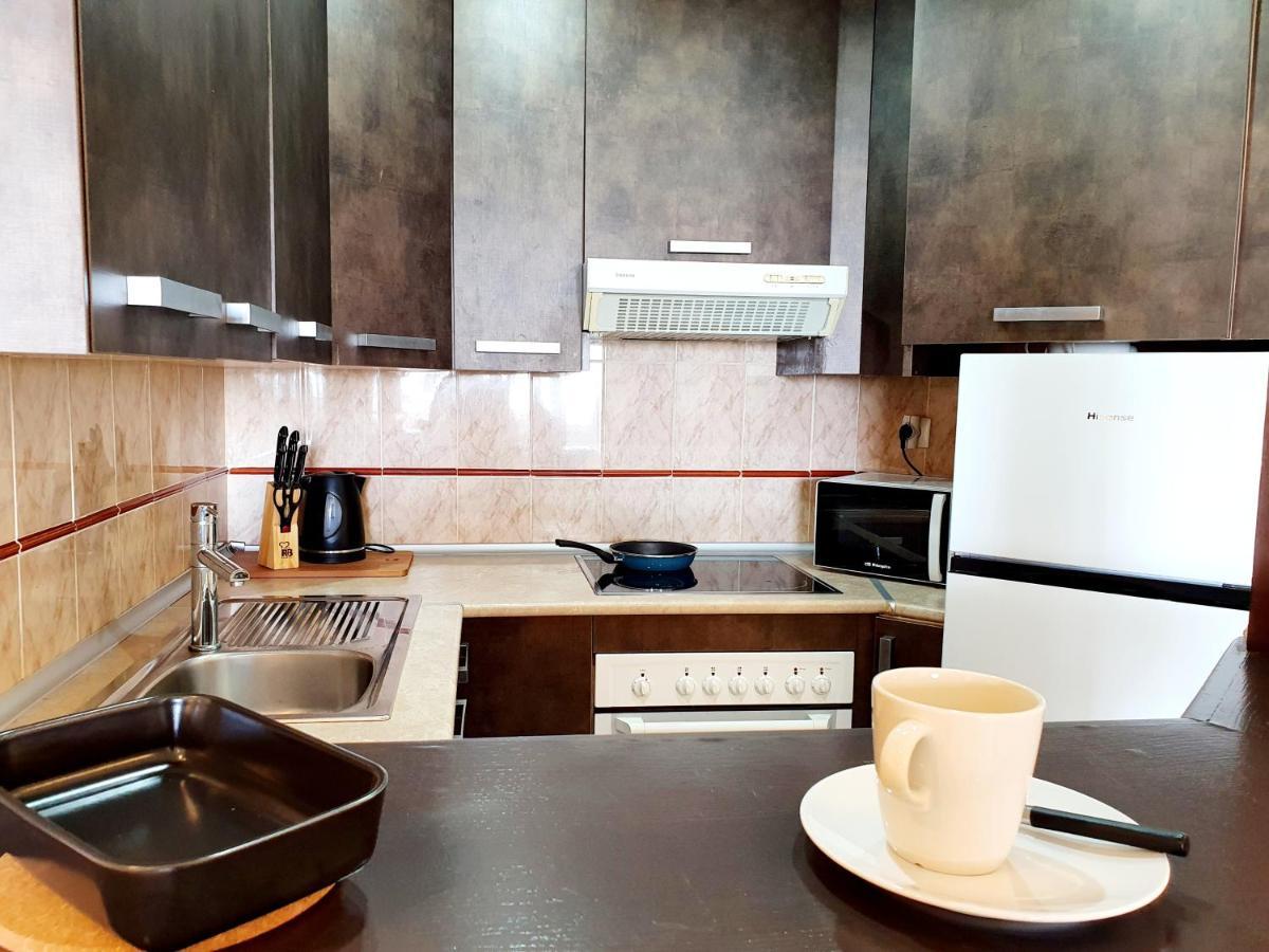Cozy Apartment On The Beach Sitio de Calahonda ภายนอก รูปภาพ