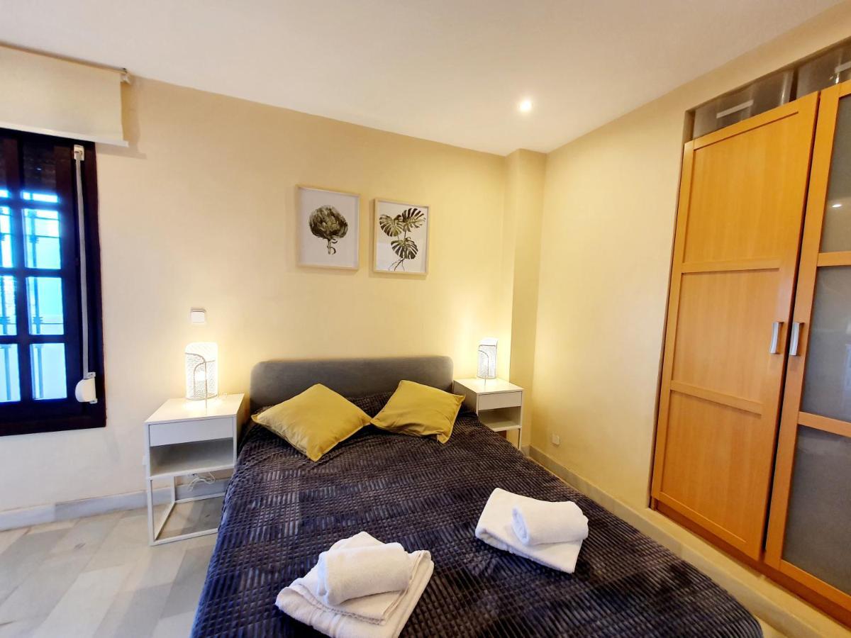 Cozy Apartment On The Beach Sitio de Calahonda ภายนอก รูปภาพ