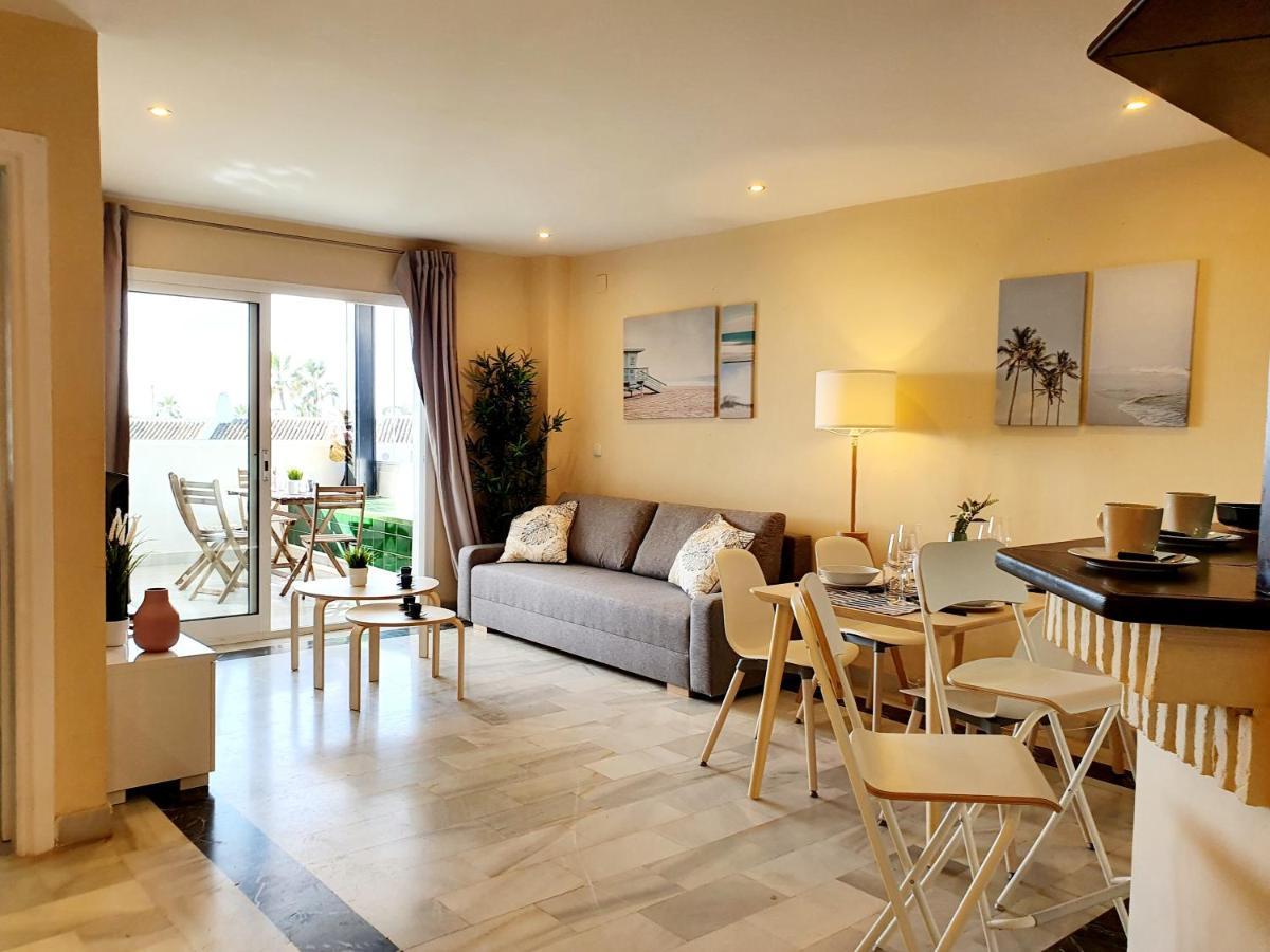 Cozy Apartment On The Beach Sitio de Calahonda ภายนอก รูปภาพ