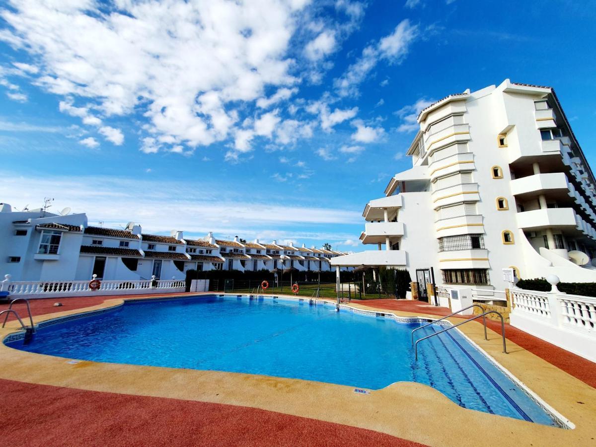 Cozy Apartment On The Beach Sitio de Calahonda ภายนอก รูปภาพ
