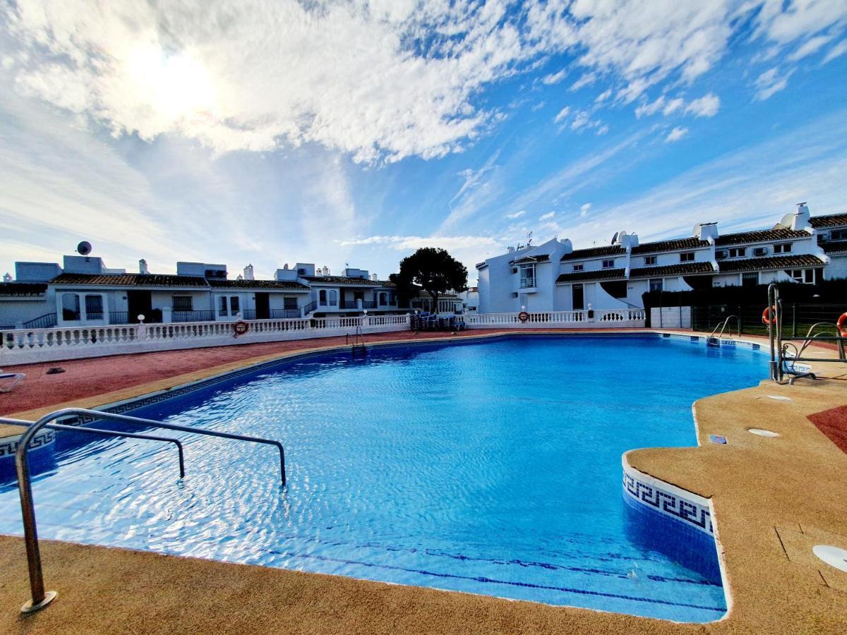Cozy Apartment On The Beach Sitio de Calahonda ภายนอก รูปภาพ
