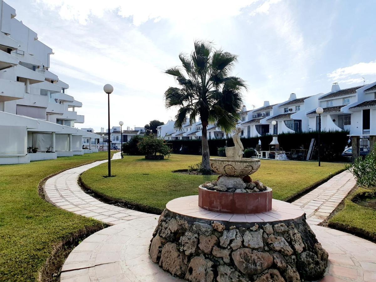 Cozy Apartment On The Beach Sitio de Calahonda ภายนอก รูปภาพ