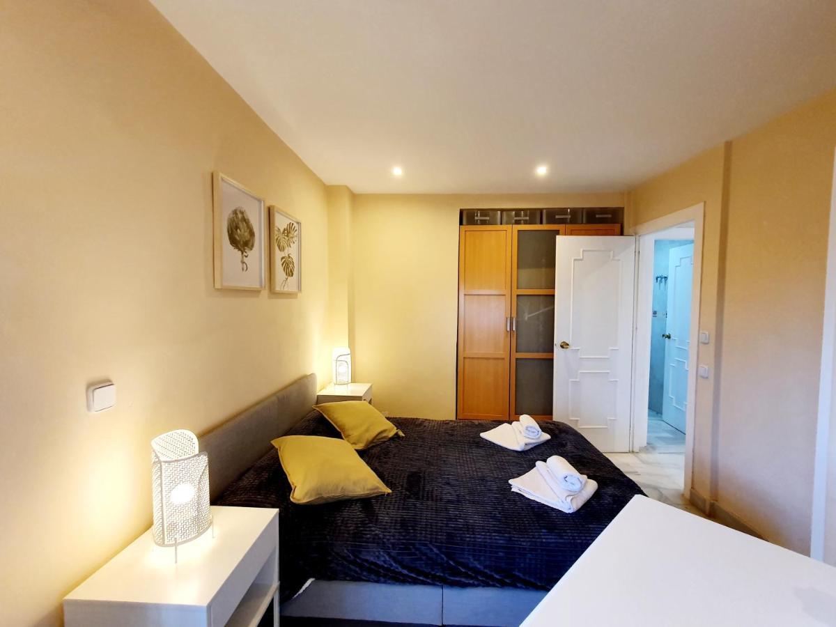 Cozy Apartment On The Beach Sitio de Calahonda ภายนอก รูปภาพ