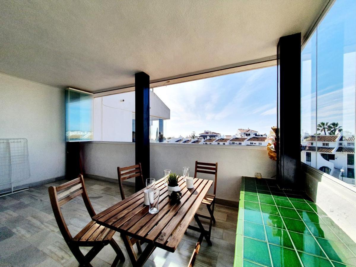 Cozy Apartment On The Beach Sitio de Calahonda ภายนอก รูปภาพ