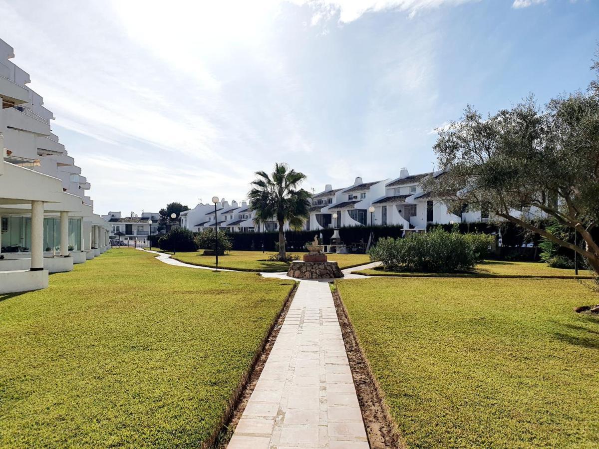 Cozy Apartment On The Beach Sitio de Calahonda ภายนอก รูปภาพ