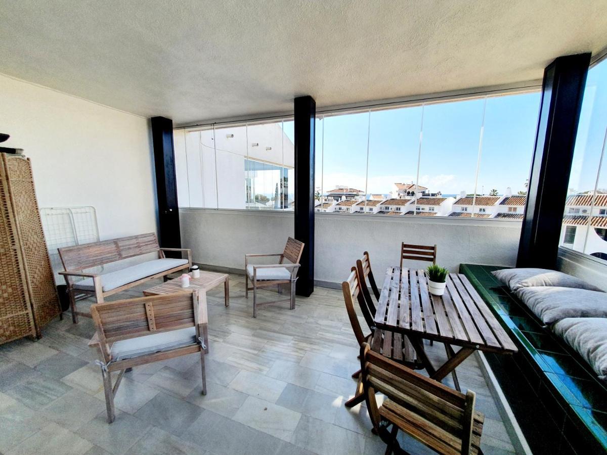 Cozy Apartment On The Beach Sitio de Calahonda ภายนอก รูปภาพ